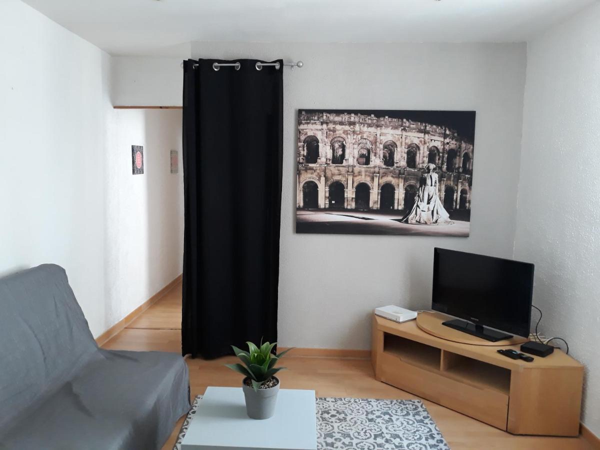 5 Minutes Des Arenes, Parking Gratuit, 6 Couchages Нім Екстер'єр фото