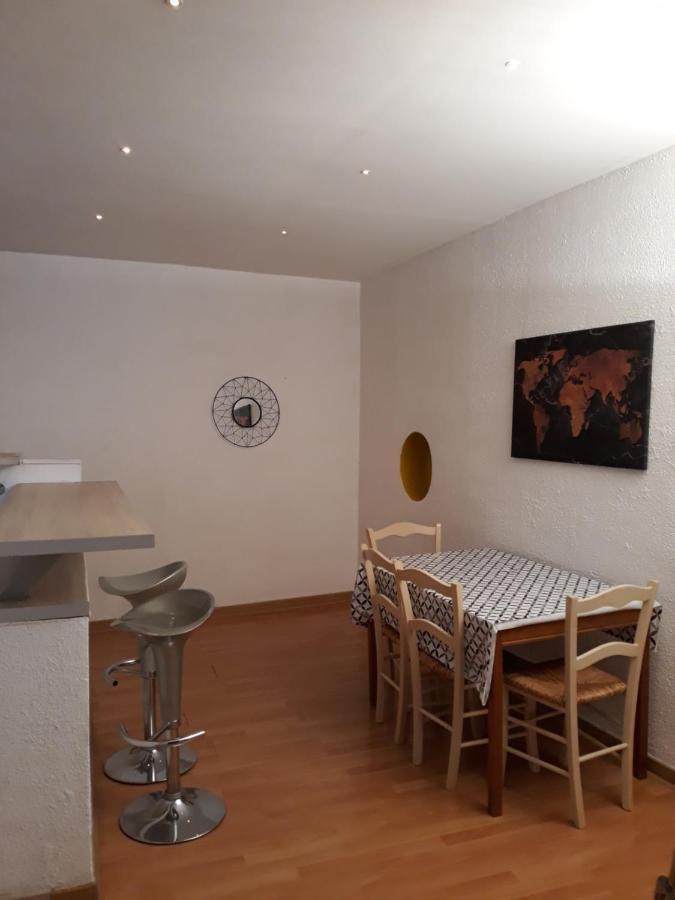 5 Minutes Des Arenes, Parking Gratuit, 6 Couchages Нім Екстер'єр фото